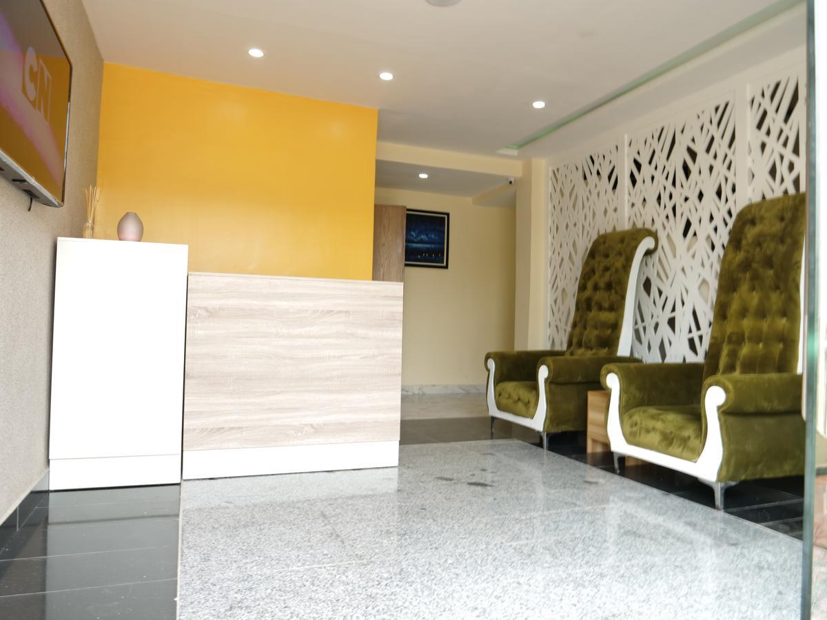 Alexia'S Place Hotel Lagos Luaran gambar