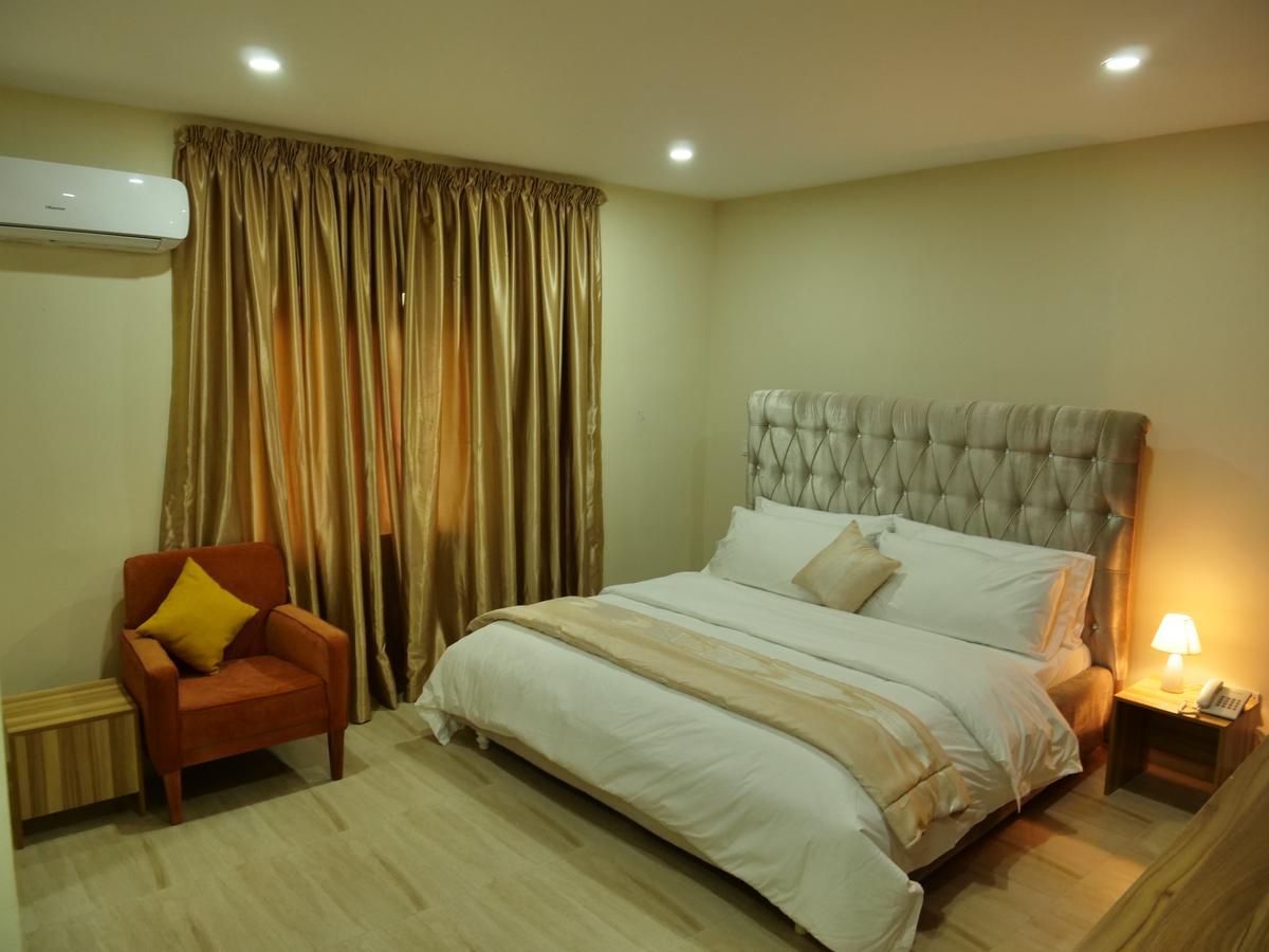 Alexia'S Place Hotel Lagos Luaran gambar