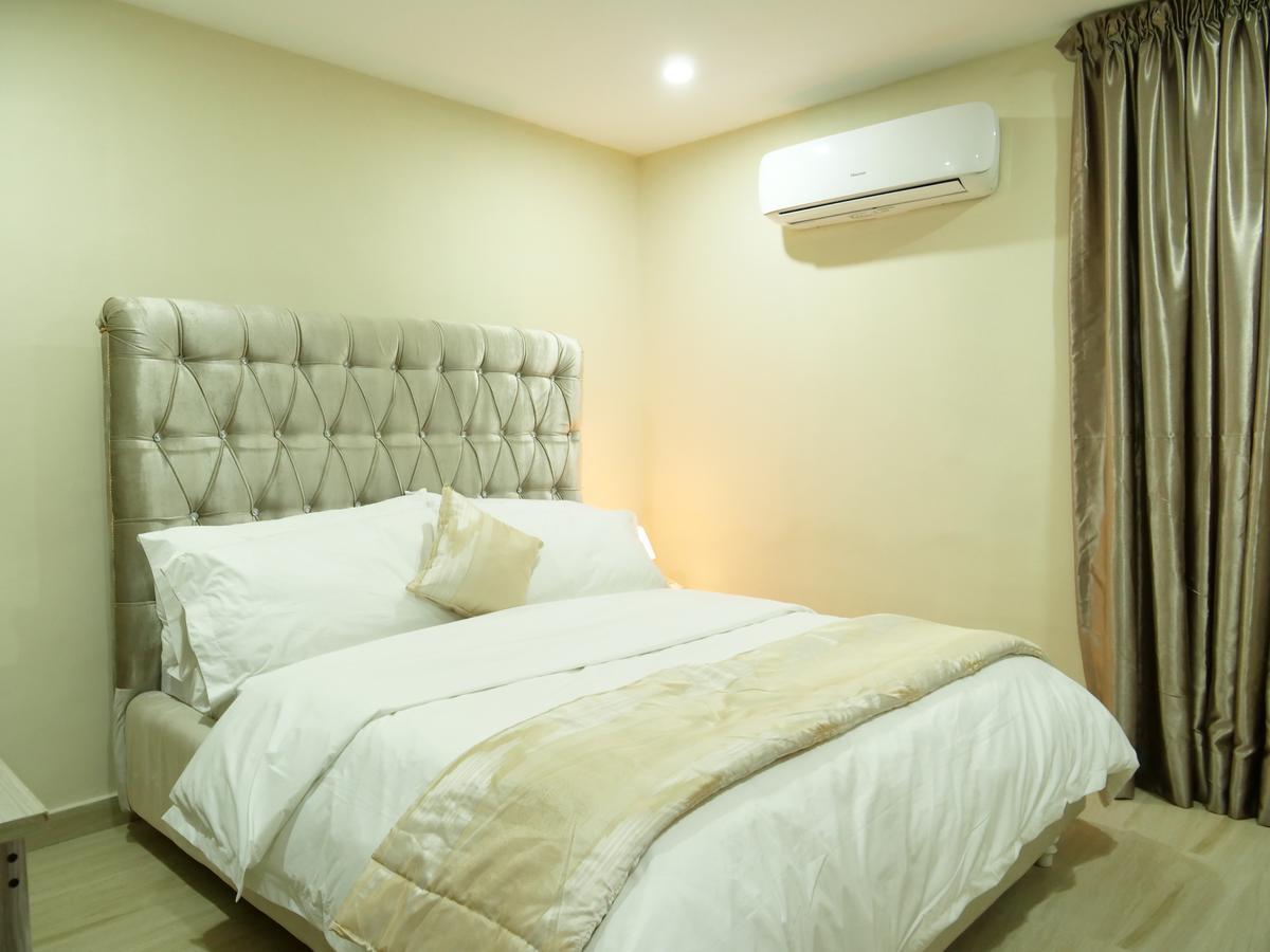 Alexia'S Place Hotel Lagos Luaran gambar