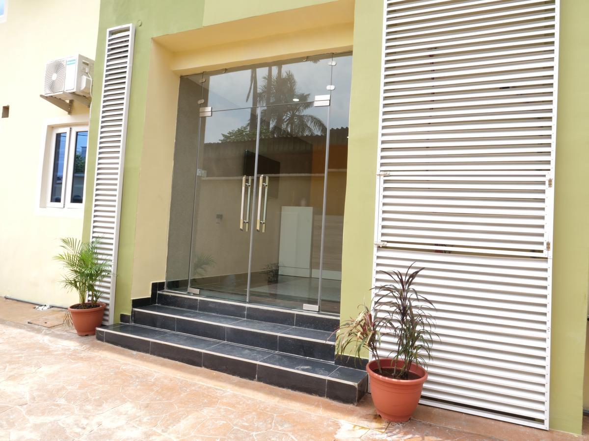 Alexia'S Place Hotel Lagos Luaran gambar