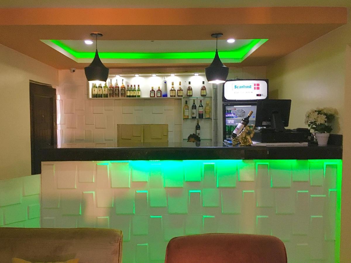 Alexia'S Place Hotel Lagos Luaran gambar