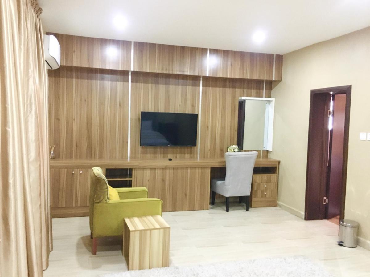Alexia'S Place Hotel Lagos Luaran gambar
